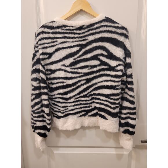 Express Zebra Sweater - Picture 2 of 6
